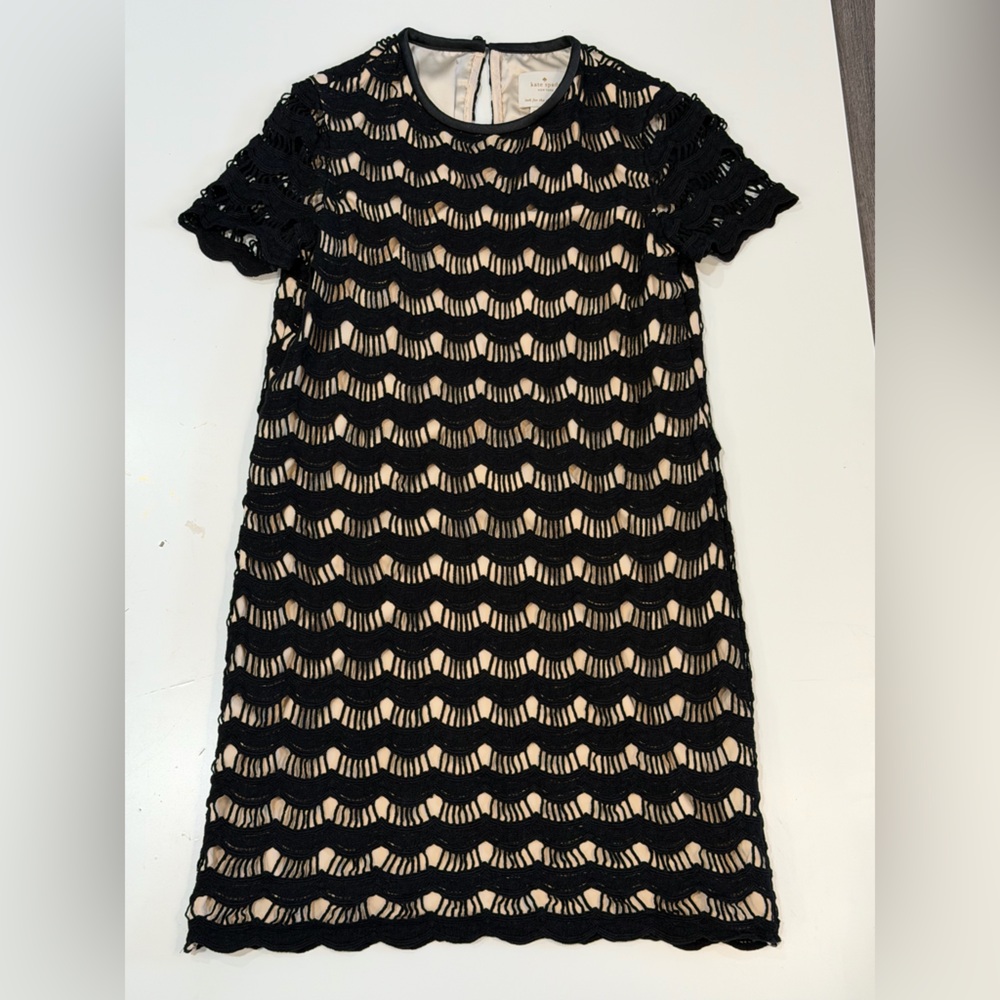 Kate Spade Black Crochet-Style Lace Occasion Dress Knee Length Lined Size Small🖤
